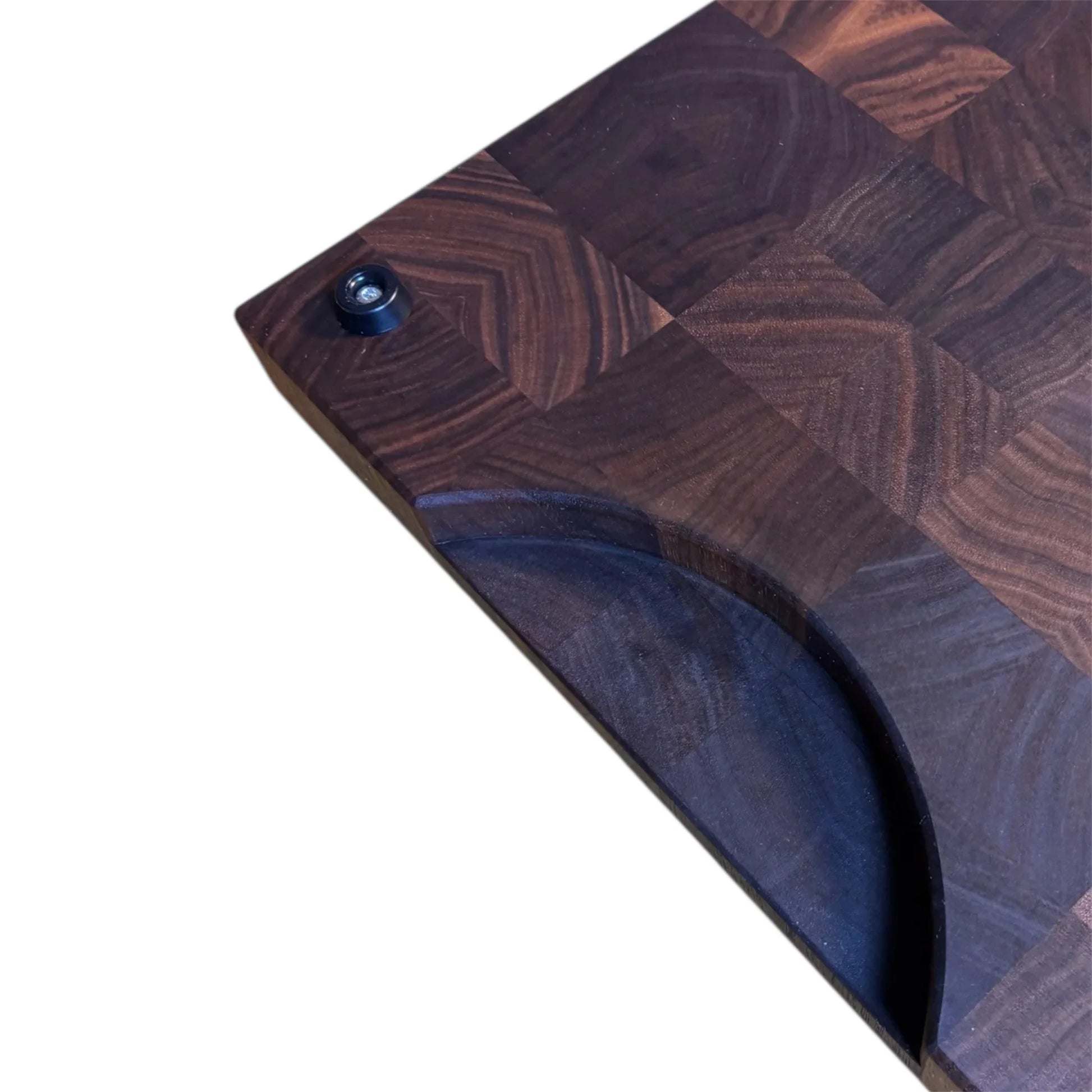 Rückseite Stirnholz Schneidebrett Nussbaum mit Saftrinne und Griffmulde